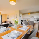 Holiday home Wild Atlantic Way Coastal Retreat By Shortstays *