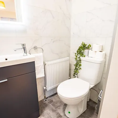Wild Atlantic Way Coastal Retreat By Shortstays Ballynahown